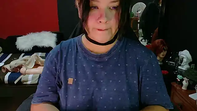 MaggaCass online show from March 13, 2025, 1:32 am