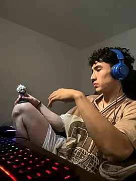 gojo satoru 18 online show from November 3, 2025, 3:37 pm