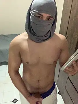 Brasileirinhoo online show from March 11, 2026, 5:51 pm