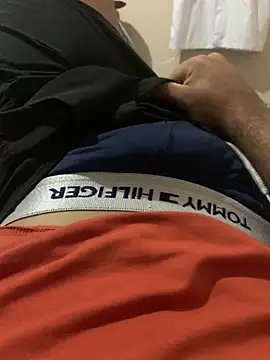 Snapshot of Brasileirinhoo chatting on February 7, 2026, 7:33 pm Brasileirinhoo online show from February 7, 2026, 7:33 pm