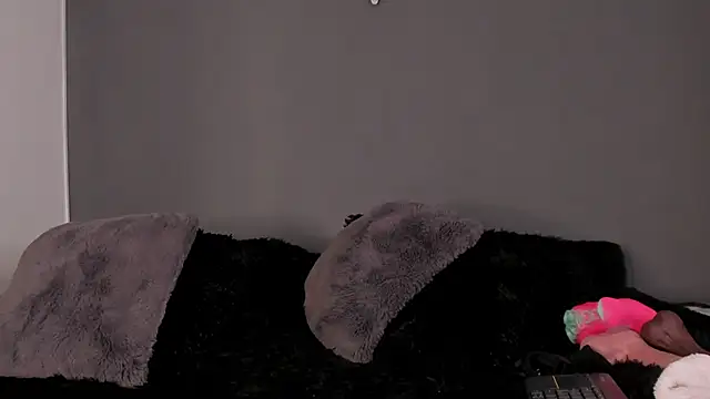 Aliz01 online show from January 16, 2025, 10:44 pm