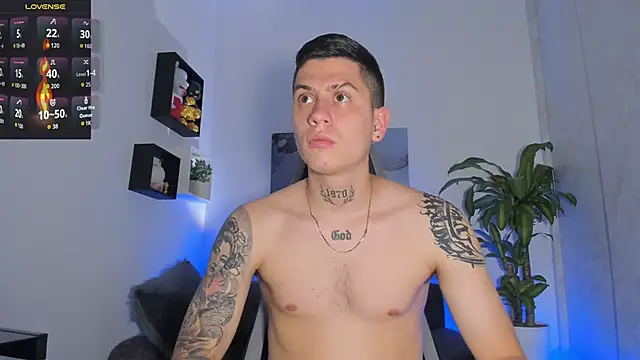 Yeiko Romero  online show from September 17, 2025, 7:38 pm