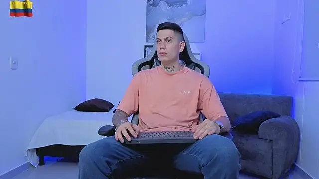 Yeiko Romero  online show from April 21, 2026, 11:44 pm