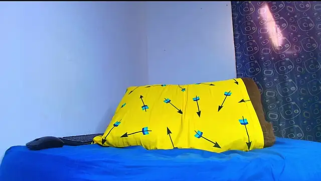 Thomass00 online show from March 7, 2026, 9:20 pm