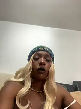 TIFFANYYSTAR online show from September 27, 2025, 4:13 pm