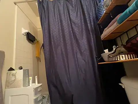 wynterheat online show from March 17, 2025, 4:19 am