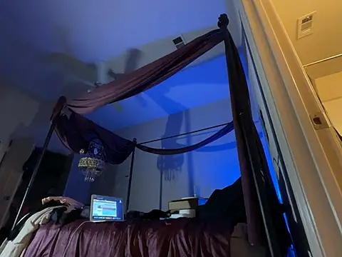 wynterheat online show from March 18, 2025, 7:22 am