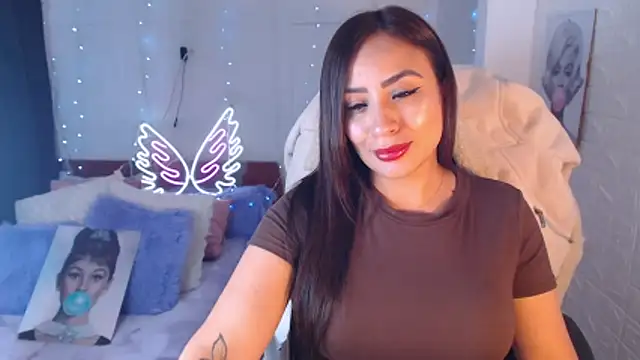 Snapshot of Paulina_627 chatting on May 22, 2026, 6:06 pm Paulina 627 online show from May 22, 2026, 6:06 pm