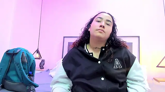 Snapshot of Ayla_martinez chatting on November 2, 2025, 2:16 am Ayla martinez online show from November 2, 2025, 2:16 am