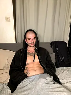 Greyoff online show from October 1, 2025, 7:29 pm