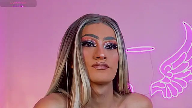  scarletmoore online show from September 17, 2025, 6:37 am