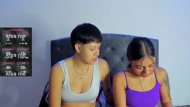 violet casper  online show from February 4, 2025, 10:32 am