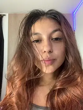 violet casper  online show from February 13, 2025, 10:02 am