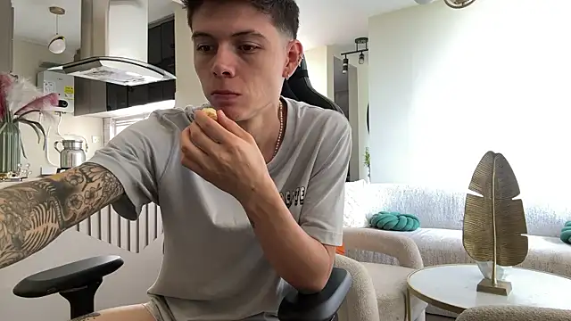 Snapshot of IsmaelRichardson chatting on February 27, 2026, 3:56 pm IsmaelRichardson online show from February 27, 2026, 3:56 pm