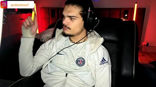 JordanShow online show from October 1, 2025, 2:32 pm