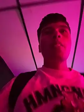 Logan smith1 online show from April 21, 2026, 5:41 pm