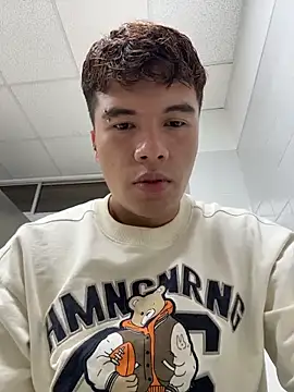 Logan smith1 online show from March 18, 2026, 4:52 pm