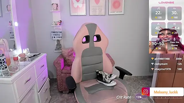 Melannyy  online show from February 26, 2025, 2:41 am