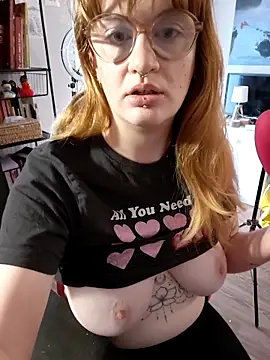 Snapshot of PrincesseMalicia chatting on February 10, 2026, 2:49 pm PrincesseMalicia online show from February 10, 2026, 2:49 pm