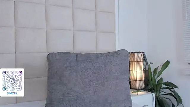 Nia Bunny online show from September 9, 2025, 1:31 pm