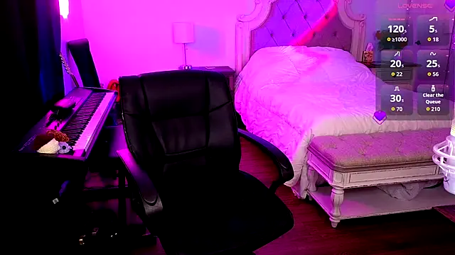 JasmineWinters online show from June 1, 2026, 12:00 am