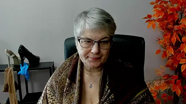 IrisDream online show from March 17, 2025, 10:49 am