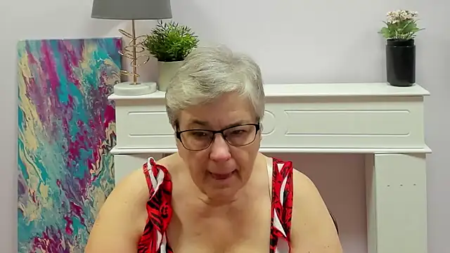 IrisDream online show from September 9, 2025, 6:23 am