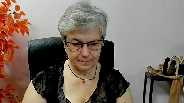 IrisDream online show from September 29, 2025, 6:20 am