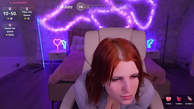 FoxyRayy online show from February 27, 2025, 1:52 am