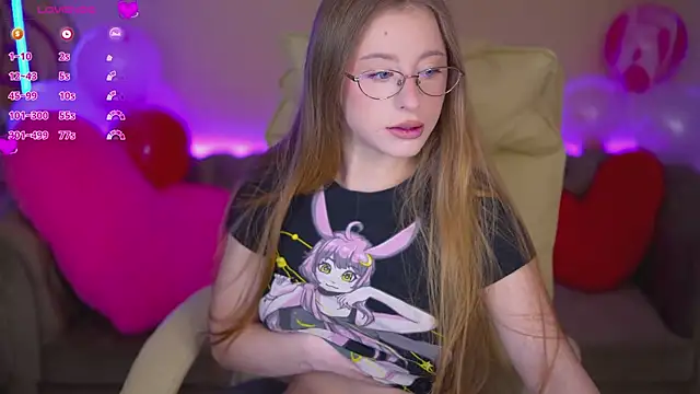 SilverrMoon online show from February 7, 2026, 7:05 am