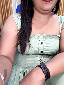 Cute-Raashii online show from November 21, 2025, 12:42 am