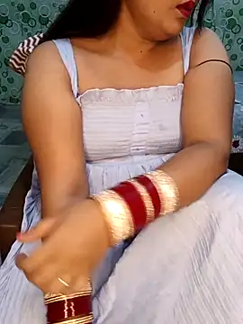 Cute-Raashii online show from October 2, 2025, 1:20 am