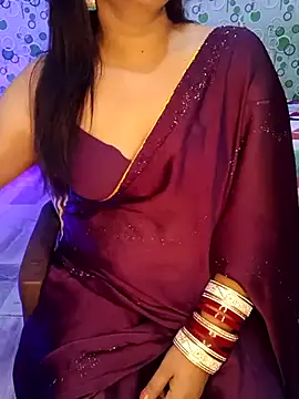 Cute-Raashii online show from October 4, 2025, 1:18 am