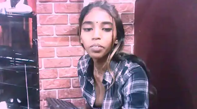 IndianSexySlender online show from March 12, 2025, 11:21 am