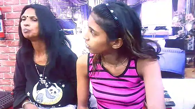 IndianSexySlender online show from November 25, 2025, 5:30 am