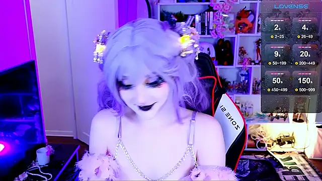 Aki  Ra online show from March 11, 2026, 10:48 pm