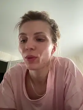 Snapshot of Liya_my chatting on April 18, 2026, 7:22 am Liya my online show from April 18, 2026, 7:22 am