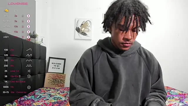 RoddyRich11 online show from October 4, 2025, 11:50 pm