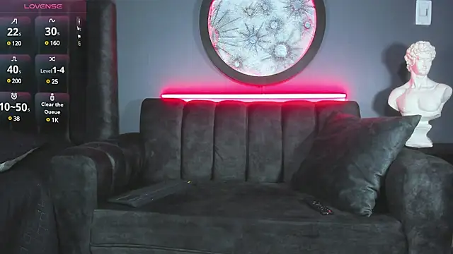 Snapshot of khriss_brown chatting on February 12, 2025, 9:43 pm khriss brown online show from February 12, 2025, 9:43 pm