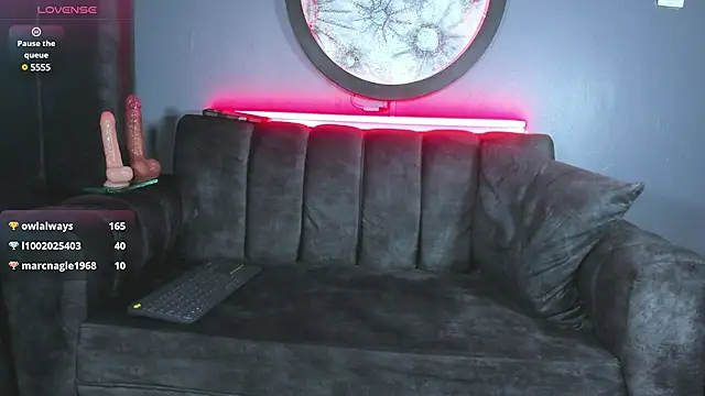 Snapshot of khriss_brown chatting on February 19, 2025, 11:57 pm khriss brown online show from February 19, 2025, 11:57 pm