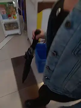 sophie banger online show from February 24, 2026, 8:53 pm