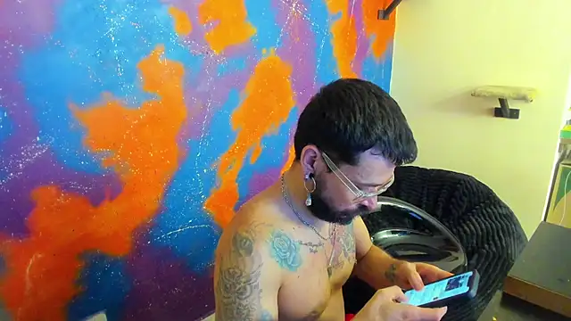 leondevereda online show from October 8, 2025, 12:12 am