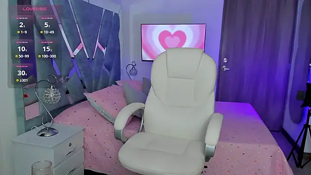 Snapshot of Missbeloved chatting on February 13, 2025, 10:33 pm Missbeloved online show from February 13, 2025, 10:33 pm