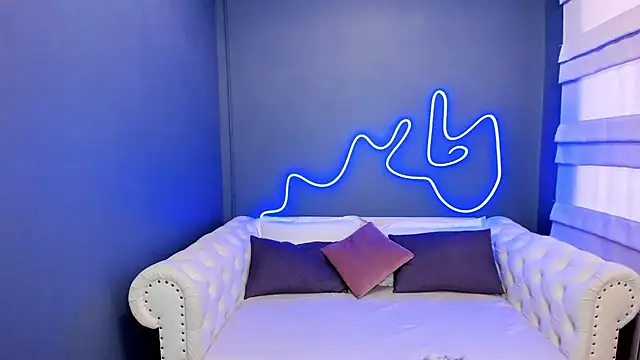 rock n roxy online show from March 21, 2025, 1:24 am