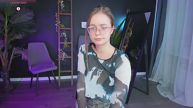 CassieCool online show from February 26, 2025, 3:03 am