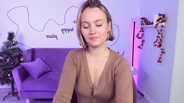 BritnieCute online show from December 24, 2024, 8:00 am