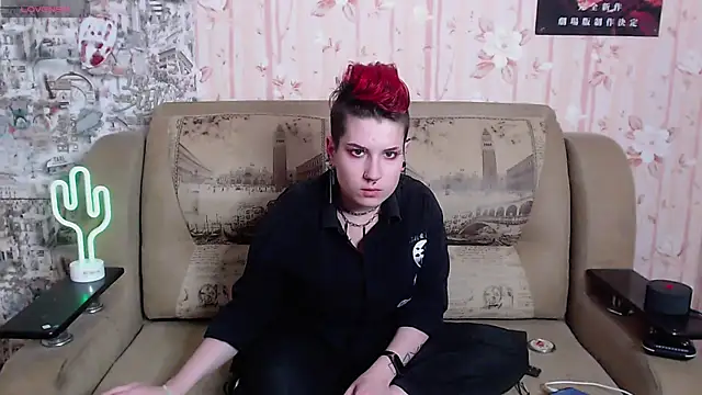 Miya Wey  online show from November 1, 2025, 8:03 pm