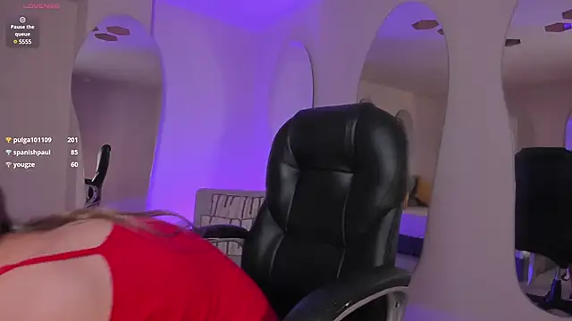 ChloePreston  online show from March 4, 2025, 4:41 pm