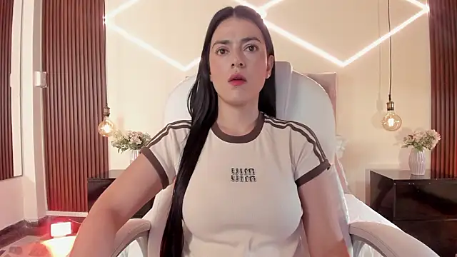 BellaClaiir online show from January 15, 2026, 2:53 pm