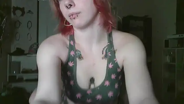 GoddessPinxx online show from May 18, 2026, 4:29 am